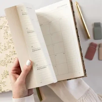 2025 Desktop Linen Bound Planner - White Blossoms